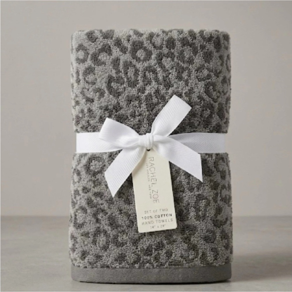 2 Rachel Zoe Hand Towels Leopard Animal Print Two-Tone Gray Grey Set 2 New